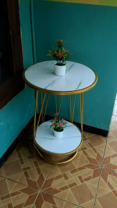 Meja Dekorasi Sudut Ruang Tamu Minimalis Modern