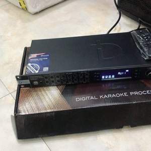 [HCM]Vang cơ DBacoustic KM 320 PLUS năm 2024 ( 5 cấp độ chống hú ) + Tặng kèm remote - Hàng Chính Hãng 2024 - Gia Khang Shop