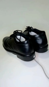 Sepatu Formal Pria Kulit Sapi Asli: Tips dan Panduan