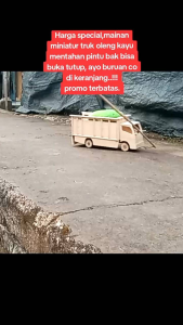 Mainan miniatur truk oleng kayu mentahan canter