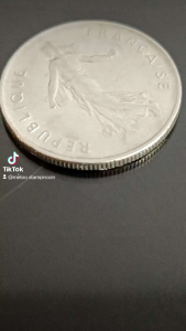 100% Authentic 1971 France 5 Franc Old Coin Very Good Condition *Catalogue #02-19 *Actual Pictures Taken No Stock Photos *Free Shipping with tracking number