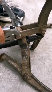 READY STOCK!!! KUNBOSHUO De-Rust Lubricating Spray 450ml De-Rust Lubricant Anti Rust Spray Rust Remover除锈润滑剂防锈喷雾除锈剂