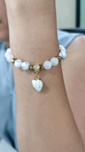 สร้อยข้อมือหินมงคลฮาวไลท์และมูนสโตน ขนาด8 มม.