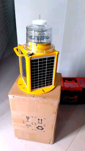 LAMPU NAVIGASI SOLAR PANEL MODEL: GS-LS/S VISUAL RANGE 6 NM