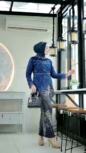 Set Kebaya Mondy Free Hijab: Kebaya Wisuda & Kebaya Keodangan