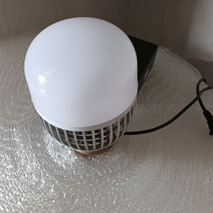 trụ 100w thân nhôm ánh sáng trắng