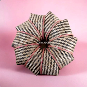 KERANJANG BAMBU MOTIF MEGA SOGAN//TOLOMBONG//TOLOK//23CM