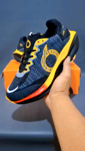 SEPATU ORTUSEIGHT HYPER DRIVE 2.0 SEPATU RUNNING PRIA SIZE 39 -43