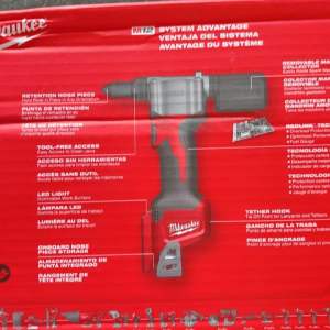 Milwaukee M12 12-Volt Lithium-Ion Cordless Rivet Tool (Tool-Only)