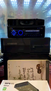 máy Amply nghe nhạc Clario Z101A . aux cd radio. loại 1 din phổ thông dùng cho mọi loai xe