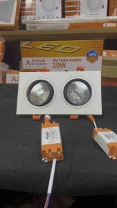 Bộ Đèn âm trần rọi vuông ba ASIA mặt đen 30W
