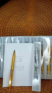 Souvenir Pernikahan Cantik & Unik: Pulpen Emas Perak Dalam Kemasan Mika Isi 50 Pcs