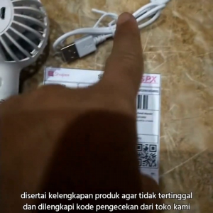 APA Kipas Angin Portabel Genggam 2 Inch 1200 mAh