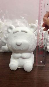 Tượng thạch cao tô màu ống heo hình Gấu Dâu.