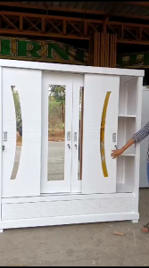 LEMARI 4 PINTU SLIDING DOOR: SOLUSI UNTUK RUMAH DI JABODETABEK