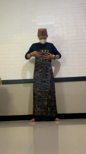 SARUNG BATIK ETNIK KALIMANTAN DAYAK FUNDAMENTAL BATIK BORNEO