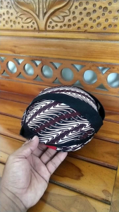 CODBlangkon jogja ukuran anak motif parang garis hitam 01