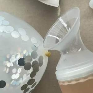 กรวยปั้มนมซิลิโคนสุญญากาศพร้อมเปิดสำหรับต่อตรงกับขวดนม Olababy