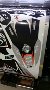 Desain Decal CRF Terbaru Full Body Warna Orange Super Glossy