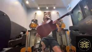 กีต้าร์โปร่งmartinlee 38 นิ้วมีสีด้าน satin และสีเงาเคลือบกลอส ราคาพันแต่เสียงหลักหมื่น!!Set up ให้สายต่ำ เล่นง่ายสบายนิ้วเปิดกล่องมาเล่นได้เลย