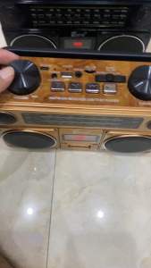 đài FM hàng bãi nhật 98%( made in japan) - có chức năng sạc pin bằng năng lượng mặt trời