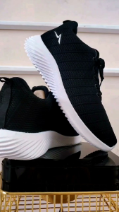 sepatu Hitam / hitam putih / ANDO / size 39 - 43