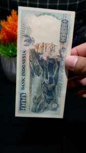 Uang Kuno Lama Koleksi 1000 Rupiah Lompat Batu 1992