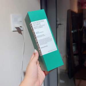 Sữa Tắm SOME BY MI Làm Giảm Mụn AHA-BHA-PHA 30 Days Miracle Acne Clear Body Cleanser - 400gr