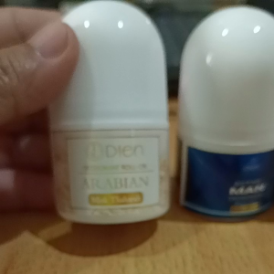 Deodoran Dien Wangi Baru Tahan Lama Segar Dan Mudah Dibawa Kemana Saja Dengan Kemasan Elegan Menghilangkan Bau Badan Berlebih Cocok Untuk Semua Jenis Kulit Tidak Menimbulkan Iritasi