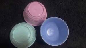 Mangkok Plastik WIZZMIE 3WARNA MIX Isi 24pcs Peking Bubble Wrap