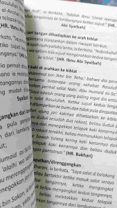 Buku tuntunan lengkap salat wajib sunah doa dan zikir.