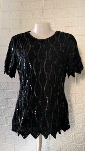 เสื้อปักปล้องผสมเลื่อมสีดำวาว ปักเฉพาะด้านหน้า ด้านหลังเป็นผ้าชีฟอง ซิปหลัง Size M (36-34-38")