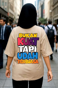 Kaos Wanita Oversize Lengan 7/8 Gambar Spesial Tulisan Udah Terbiasa