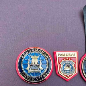 Pin Pamobvit gantung Pengaman obyek vital Magnet