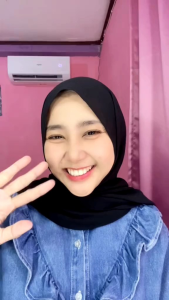 QL Cosmetic Dramatic Eyeliner Waterproof 1ml Black Original