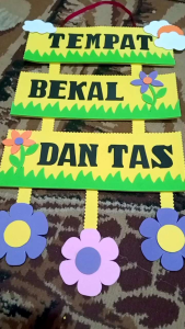 Hiasan Dinding Tempat Bekal: Desain Unik & Fleksibel