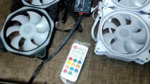 (COD)SGQ-120-02 LED lignt on the center and frame lovingcool 120mm Case Fan RGB QUITE FAN