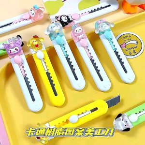 Cutter Mini Sanrio Melody Kuromi Pisau Kecil Tajam Travel Small Knife Paper