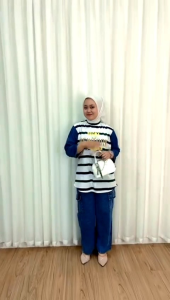 Setelan Wanita Muslimah Casual Kekinian | Kaos One Set Stripe Plus Celana Cargo Jeans Lebar | Outfit Wanita Remaja Hijabers