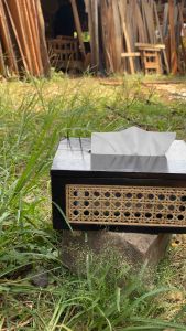 Kotak Tisu Kombinasi Rotan: Kotak Tisu Unik dan Elegan