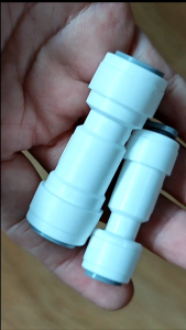 ข้อต่อ ข้องอ ฟิตติ้ง อุปกรณ์กรองน้ำ แบบเช็ควาล์ว กันน้ำย้อนกลับ สวมเร็ว 1/4 นิ้ว 3/8“  แบบเกลียว 1/8 นิ้ว รูน้ำ 1/4 นิ้ว