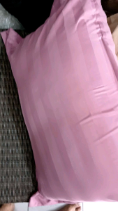 Set Bantal & Guling Cover Salur Warna