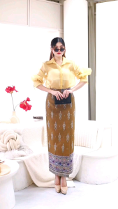 ผ้าถุงสำเร็จ ผ้าถุงเเพรวาตีนจก ผ้าทอลาย ทรงสวยงานอัดกาวซับในอย่างดี ผ้าพรีเมี่ยม งานตัดเย็บละเอียดปราณีต