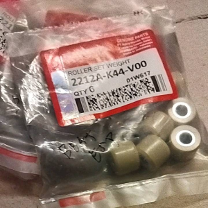 ROLLER STANDAR MOTOR MATIC HONDA BEAT POP BEAT ESP 2212A-K44-V00 isi (6 pcs)
