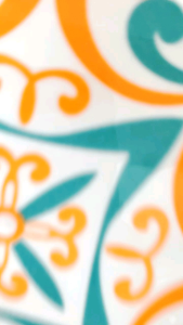 Piring makan bijian keramik omega 9.25 batik hijau orange