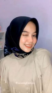 Kerudung Segi Empat Motif Baru / Jilbab Segi Empat Motif Mewah / Hijab Segi Empat Terbaru 2025 / Kerudung Segi 4 Terbaru 2025 / Hijab Segi 4 Voal Premium Motif / Jilbab Segi 4 Motif Kekinian