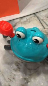 ปูเต้นของเล่นใส่ถ่าน เดินได้มีเสียงเพลง