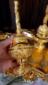 สุหร่าย ประพรมน้ำประกอบพิธีมงคล