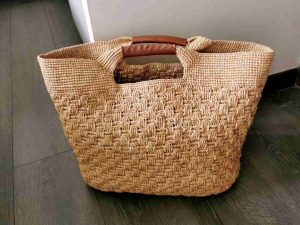 DaVee | Handmade woven Raffia straw bag tote bag top-handle straw bag large beach bag