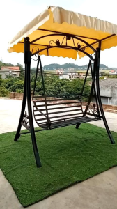 xích đu sân vườn có mái . síp hàng toàn quốc